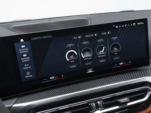 Used 2023 BMW M3 Competition w/ M Carbon Exterior Package image 21