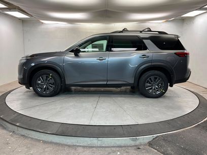 New 2026 Nissan Pathfinder SV