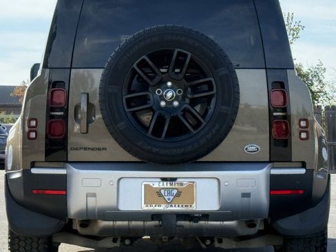 Used 2021 Land Rover Defender 110 S image 4