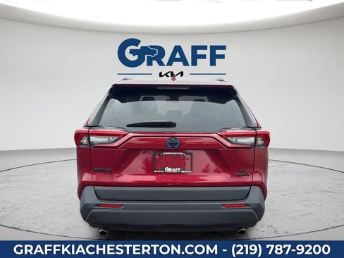 Used 2021 Toyota RAV4 LE AWD/4WD image 6