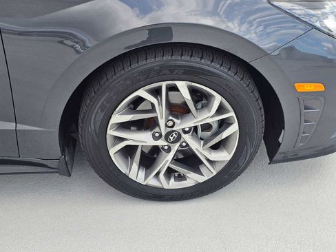 Used 2021 Hyundai Sonata SEL w/ Convenience Package FWD image 9