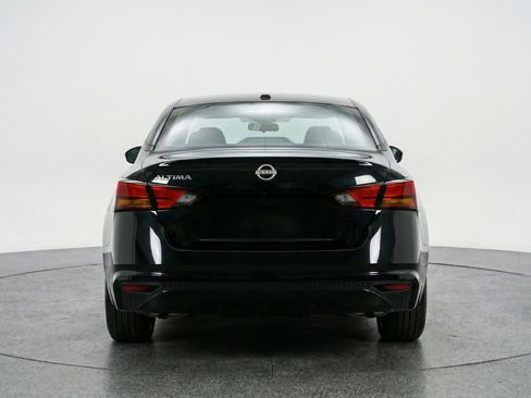 Used 2025 Nissan Altima 2.5 SV image 7