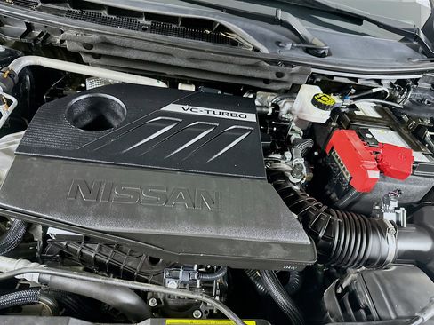 Used 2022 Nissan Rogue SV image 31