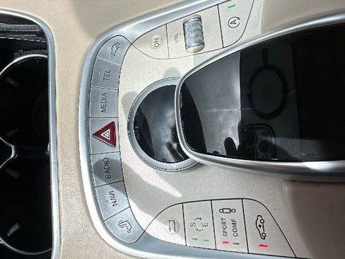 Used 2017 Mercedes-Benz S 550 Sedan image 43
