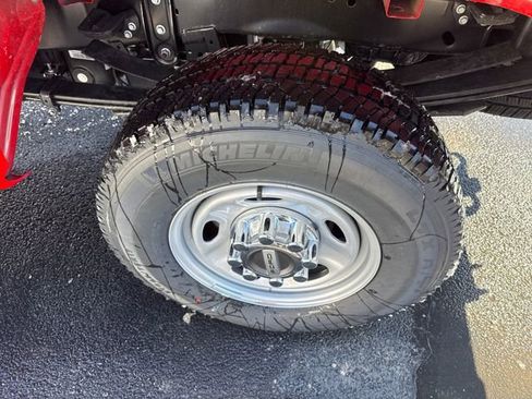 New 2025 Ford F250 XL w/ XL Chrome Package image 14