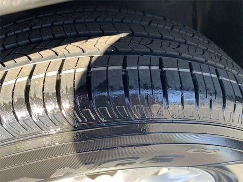 Certified 2024 Toyota Grand Highlander XLE image 36