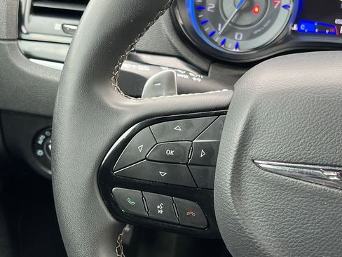 Used 2023 Chrysler 300 S image 27