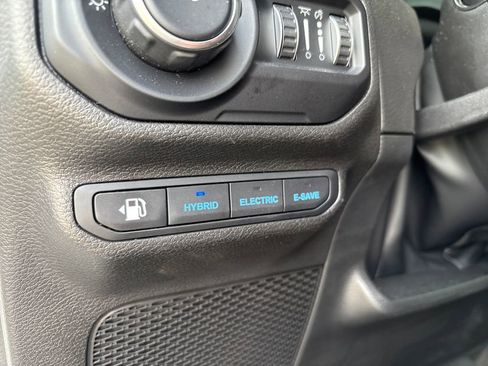 Used 2022 Jeep Wrangler 4WD Unlimited Sahara 4xe image 23
