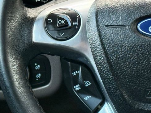 Used 2021 Ford Transit Connect XLT image 31