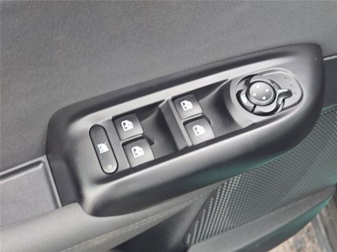 Used 2024 Alfa Romeo Tonale Ti w/ Premium Interior Package image 25