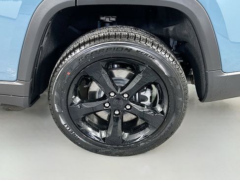 New 2026 Jeep Grand Cherokee L Limited RWD image 17