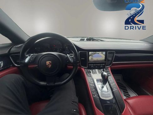 Used 2015 Porsche Panamera 4 AWD/4WD image 28
