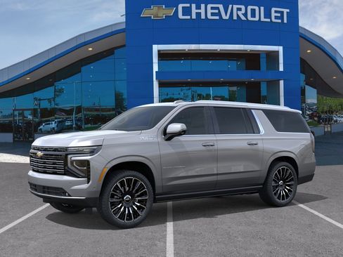 New 2026 Chevrolet Suburban High Country AWD/4WD image 30