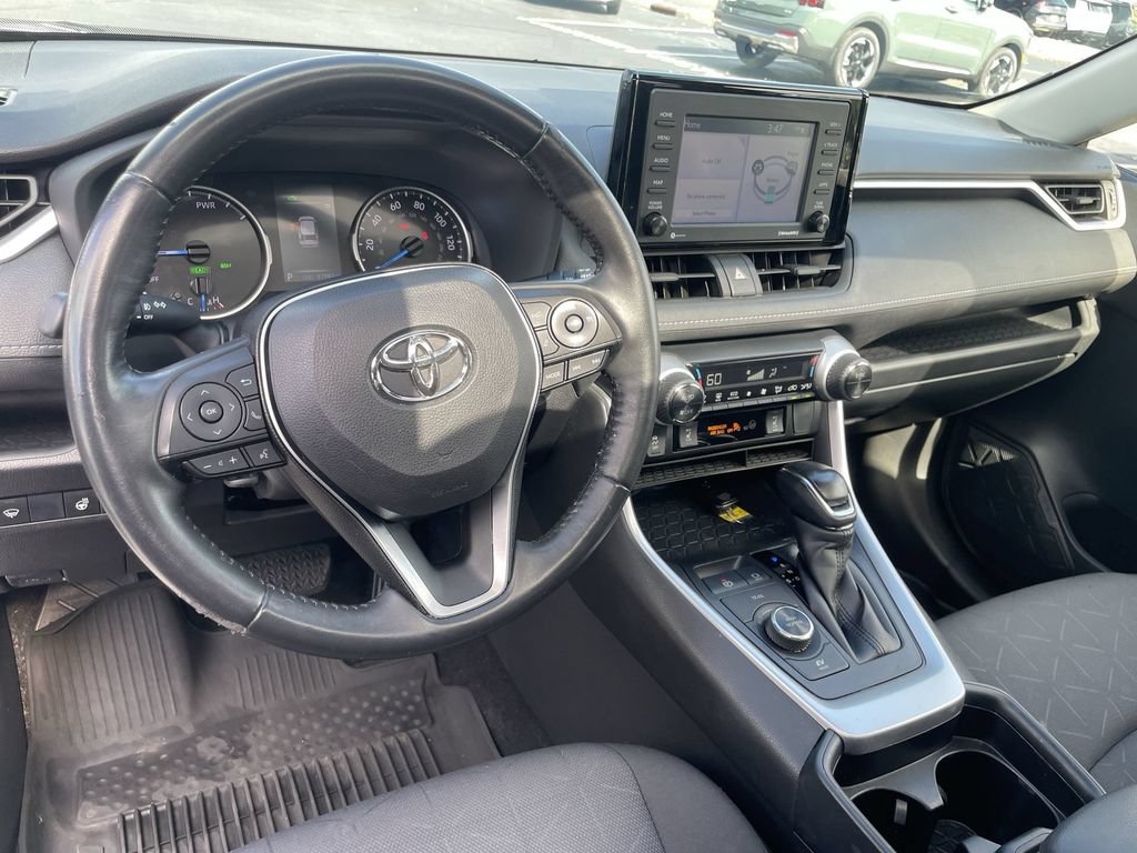 Used 2021 Toyota RAV4 XLE w/ Convenience Package AWD/4WD image 11