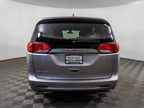 Used 2020 Chrysler Voyager LX FWD image 14