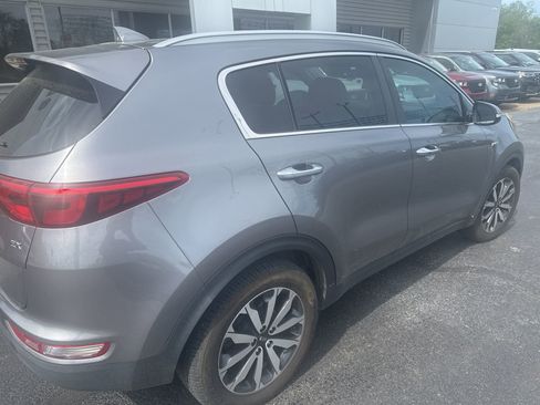 Used 2018 Kia Sportage EX image 7