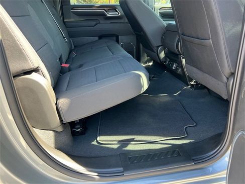 Certified 2024 GMC Sierra 2500 SLE w/ SLE Value Package; image 15