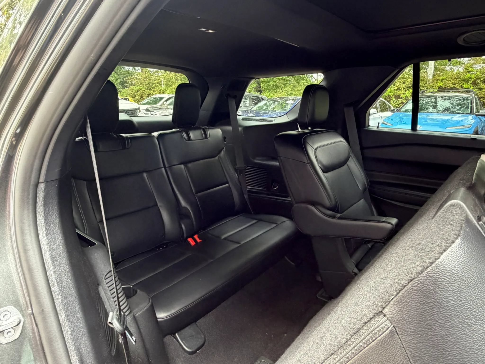 Used 2020 Ford Explorer Limited w/ Class III Trailer Tow Package AWD/4WD image 21