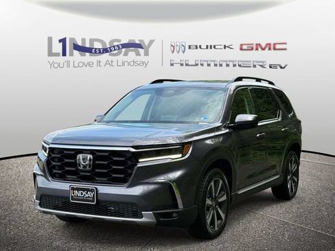Used 2023 Honda Pilot Touring image 6
