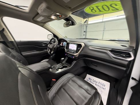 Used 2018 GMC Acadia Denali w/ Technology Package AWD/4WD image 23