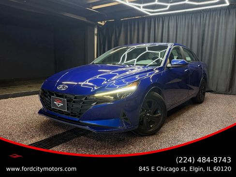 Used 2023 Hyundai Elantra SEL FWD image 1