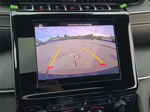 New 2025 Jeep Grand Cherokee Laredo w/ Luxury Tech Group I image 31