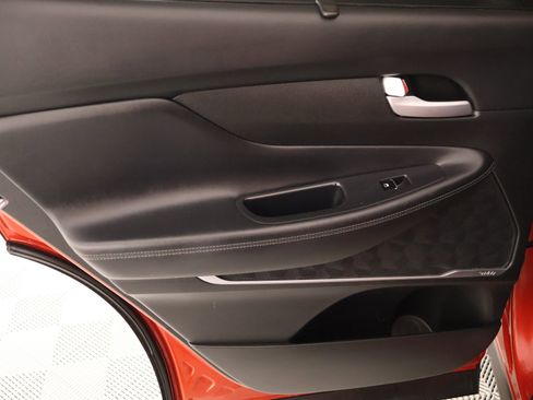Used 2019 Hyundai Santa Fe Limited FWD image 17