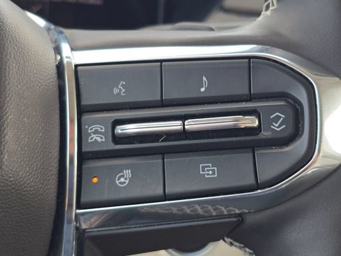 Used 2024 GMC Acadia Denali w/ Super Cruise Package FWD image 16