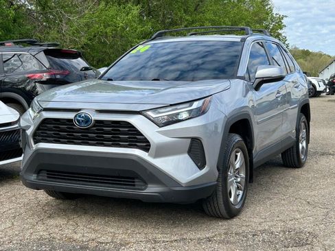 Used 2024 Toyota RAV4 XLE image 1