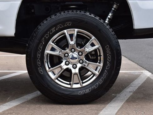 Used 2017 Ford F150 XLT AWD/4WD image 11