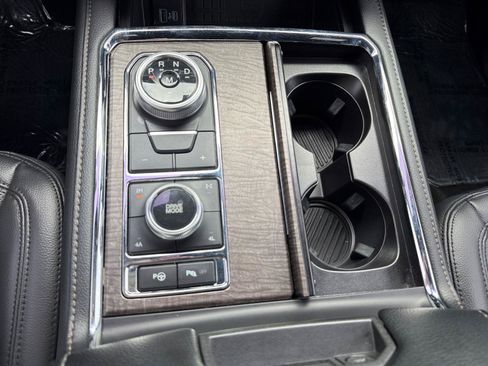 Used 2021 Ford Expedition Max Limited AWD/4WD image 34