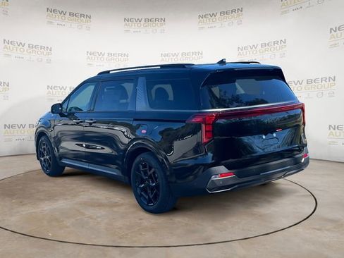 New 2026 Kia Carnival SX FWD image 3
