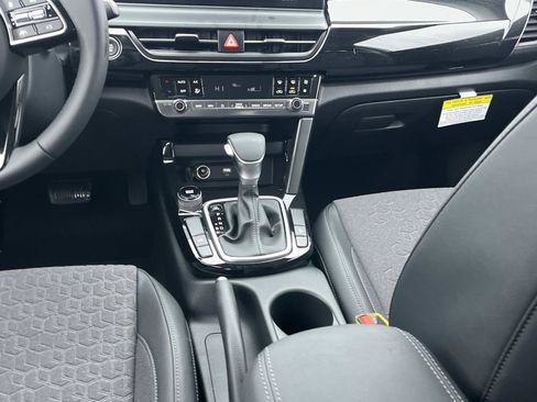 New 2026 Kia Seltos S image 12