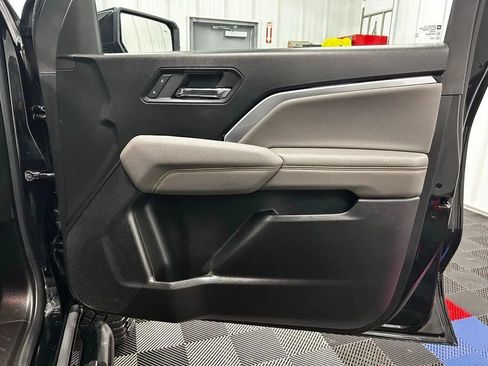 Used 2024 Chevrolet Colorado ZR2 w/ ZR2 Convenience Package III image 21