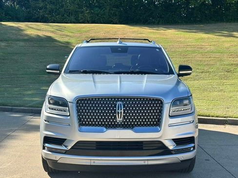 Used 2019 Lincoln Navigator Reserve AWD/4WD image 5