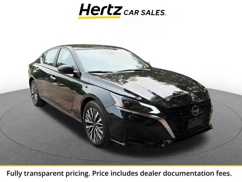 Used 2025 Nissan Altima 2.5 SV FWD image 1