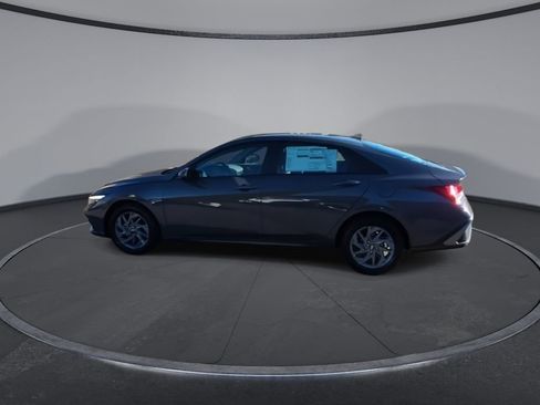New 2026 Hyundai Elantra Blue image 6