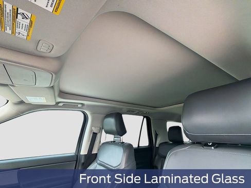 Used 2025 Ford Expedition Active image 28