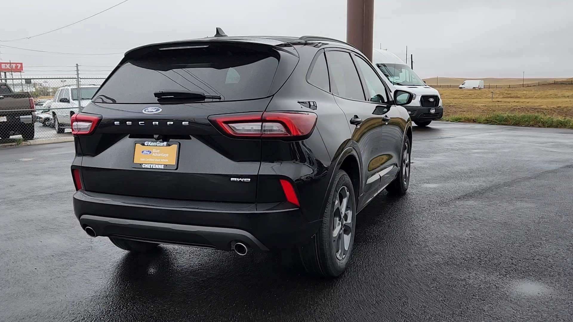 Certified 2023 Ford Escape ST-Line AWD/4WD image 4