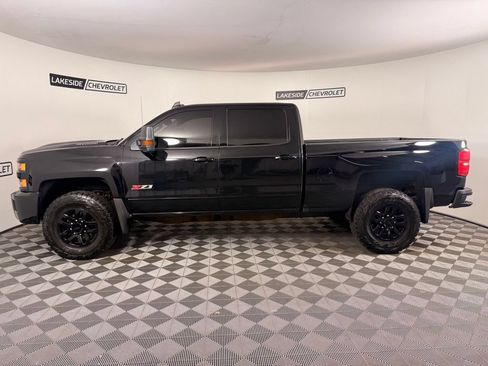 Used 2019 Chevrolet Silverado 2500 LTZ w/ Midnight Edition AWD/4WD image 3