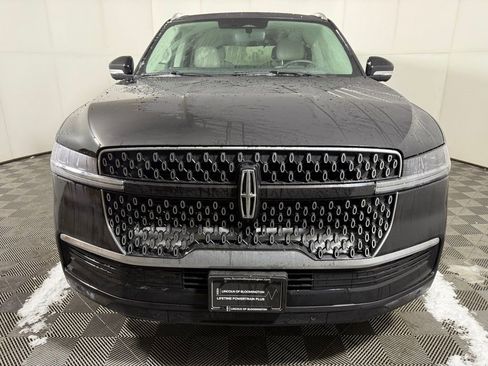 New 2025 Lincoln Navigator Reserve AWD/4WD image 6