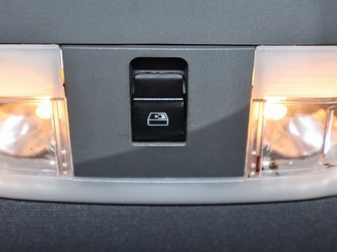 Used 2014 Ford F150 Lariat image 31