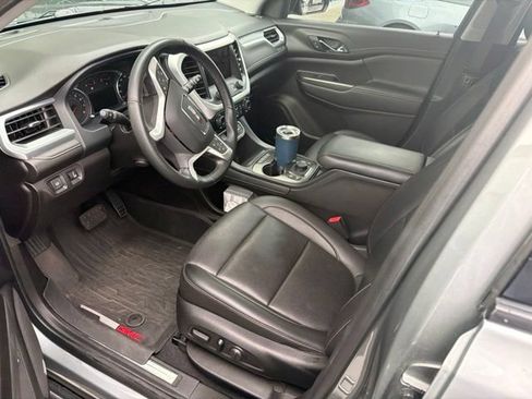 Used 2023 GMC Acadia SLT w/ Elevation Edition AWD/4WD image 9