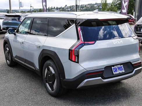 New 2024 Kia EV9 Wind image 7