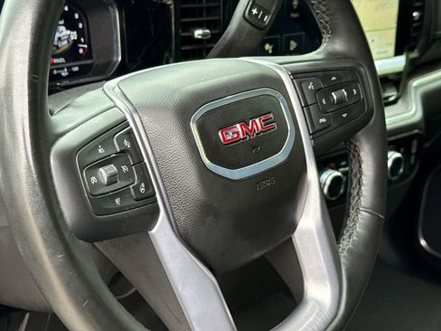 Used 2025 GMC Sierra 1500 SLT AWD/4WD image 30