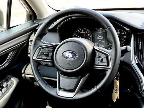 Used 2025 Subaru Legacy Premium AWD/4WD image 29