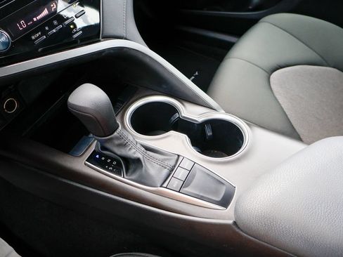 Used 2023 Toyota Camry LE FWD image 17