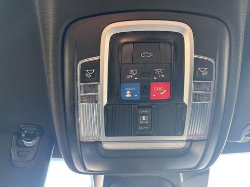 Used 2023 RAM 1500 Laramie image 22