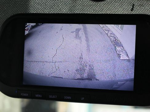 Used 2018 Mercedes-Benz Sprinter 2500 image 16