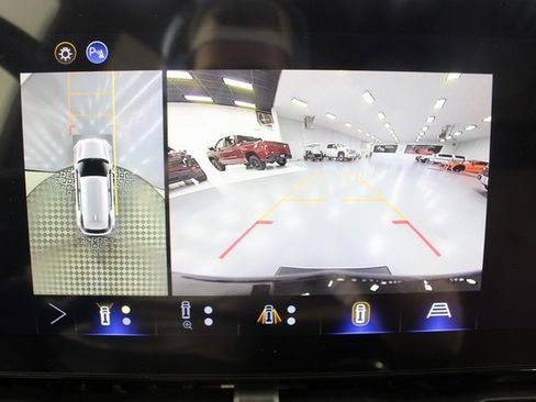 New 2026 Chevrolet Equinox ACTIV w/ Safety and Technology Package image 4